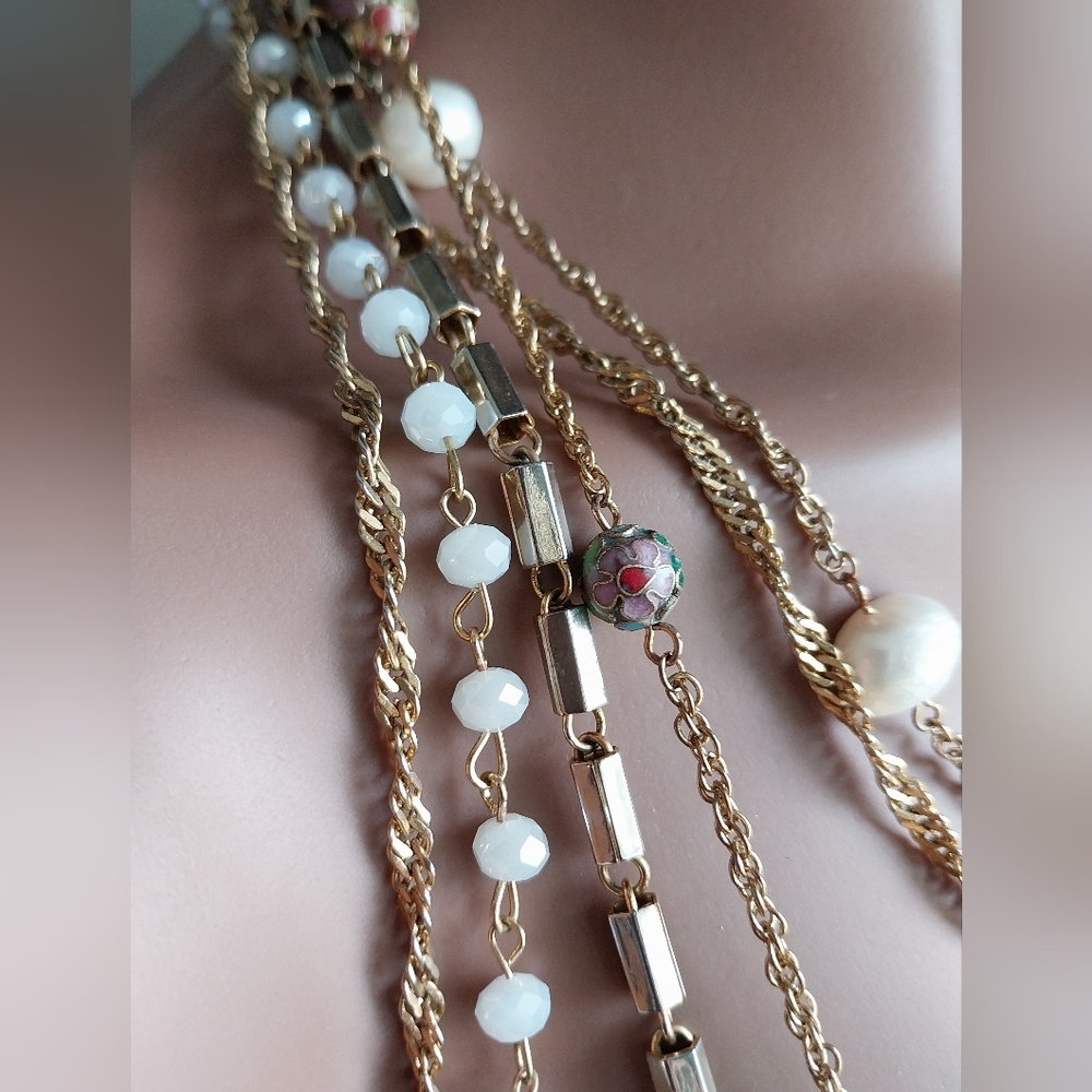 Multi-Layered Gold & Pearl Necklace - Picture 4 of 13